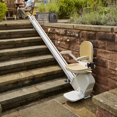 Outdoor stairlift